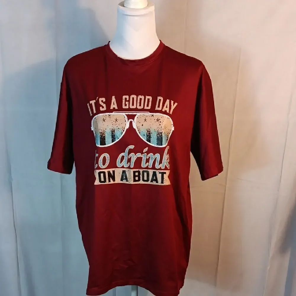 "It's A Good Day To Drink On A Boat"Graphic T-Shirt
